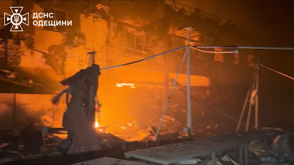 Τουλάχιστον τρεις νεκροί και 14 τραυματίες σε ρωσικά πλήγματα στην Ουκρανία