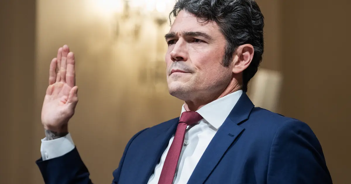 Semafor: To FBI ερευνά τον Τζο Κεντ για φερόμενη διαρροή μυστικών πληροφοριών πριν την παραίτησή του