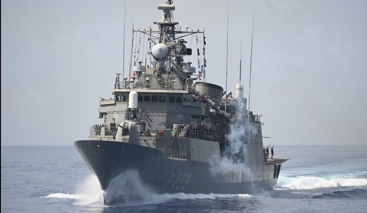 Η επιχείρηση «ΑΣΠΙΔΕΣ» προειδοποιεί για επιθέσεις σε πλοία στην Ερυθρά Θάλασσα και τον Κόλπο του Άντεν