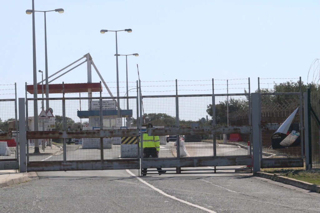 Ηχούν ξανά οι σειρήνες στο Ακρωτήρι της Κύπρου – Απογειώθηκαν μαχητικά αεροσκάφη