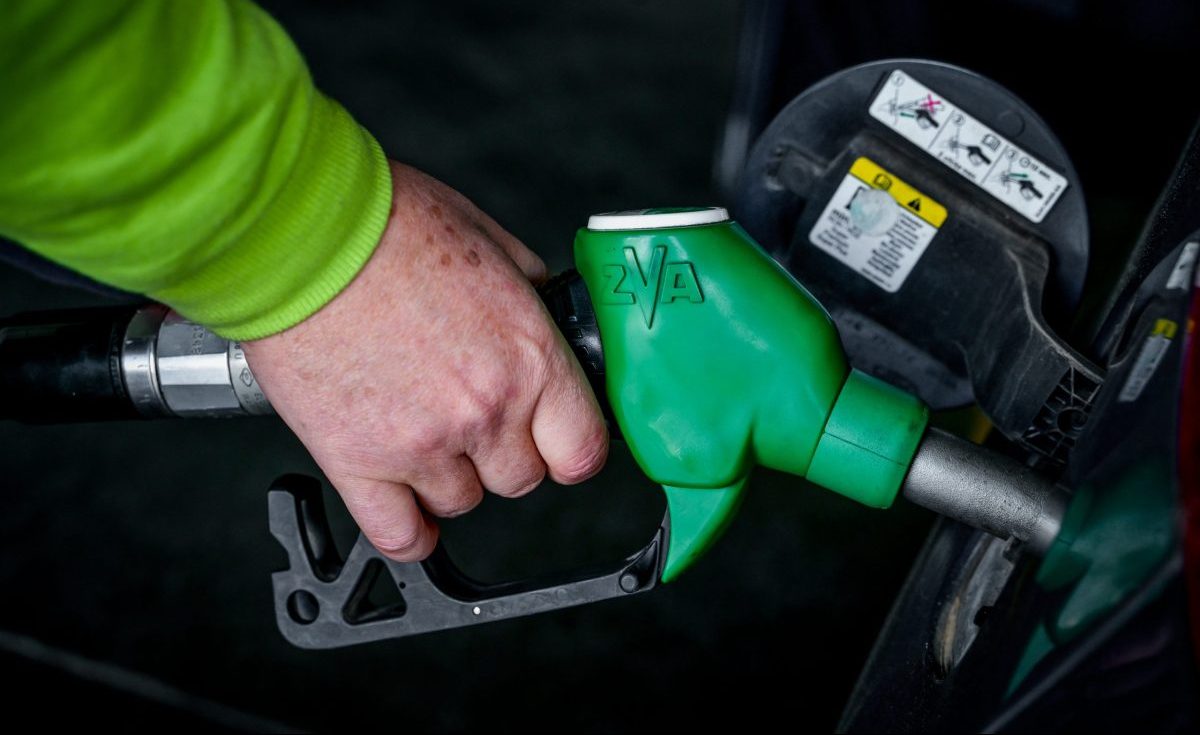 Τσάπαλος: Διπλή επιδότηση για κατόχους πετρελαιοκίνητων οχημάτων – Ποιοι είναι οι δικαιούχοι και πότε πληρώνονται