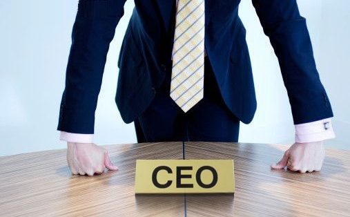 Πόσο αμείβονται οι CEO των εισηγμένων στο ΧΑ – Αύξηση 23% στις αμοιβές το 2024