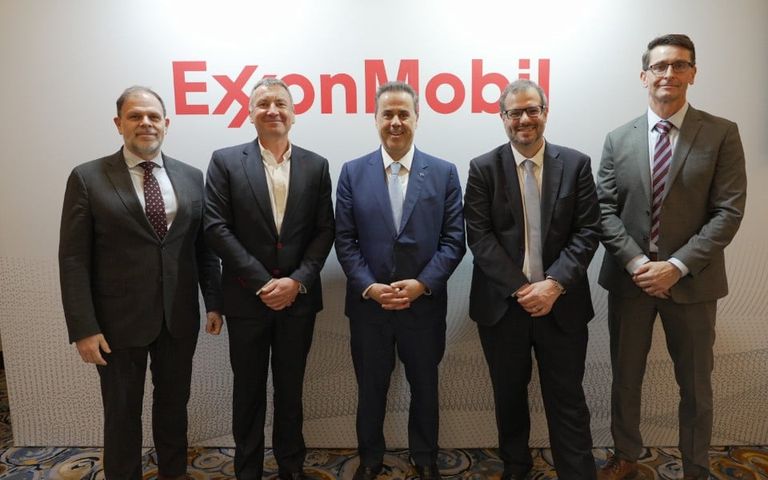 ΥΠΕΝ: Σε τροχιά υλοποίησης η ερευνητική γεώτρηση το 1ο τρίμηνο του 2027 στο Ιόνιο