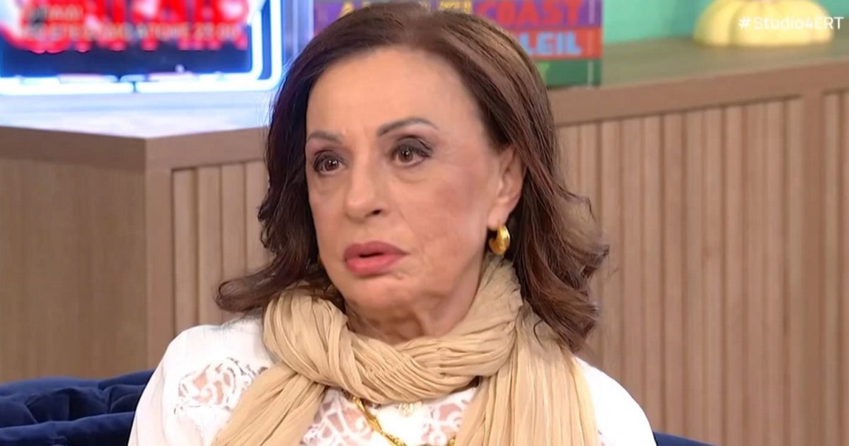 Χάρις Αλεξίου: «Όταν σταμάτησα να τραγουδάω, γιατί η φωνή μου δεν μ’ ακούει, η Δήμητρα Γαλάνη μου είπε κάτι φοβερό»