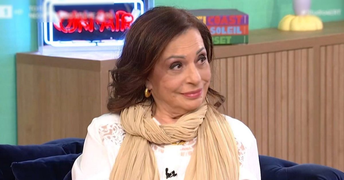 Η Χάρις Αλεξίου σε μια εκ βαθέων εξομολόγηση: «Αισθάνομαι ότι άλλαξα τη ζωή μου αρκετές φορές»