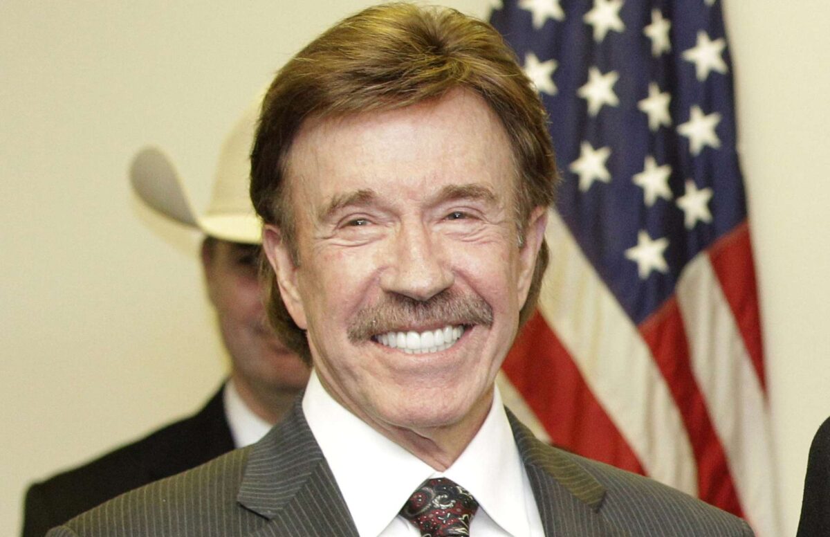 Στο νοσοκομείο ο Τσακ Νόρις – Ποια η κατάσταση της υγείας του