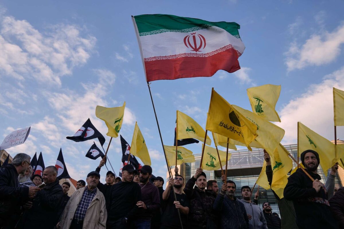 Reuters: Η Ουάσιγκτον ενθάρρυνε τη Δαμασκό να αφοπλίσει τη Χεζμπολάχ