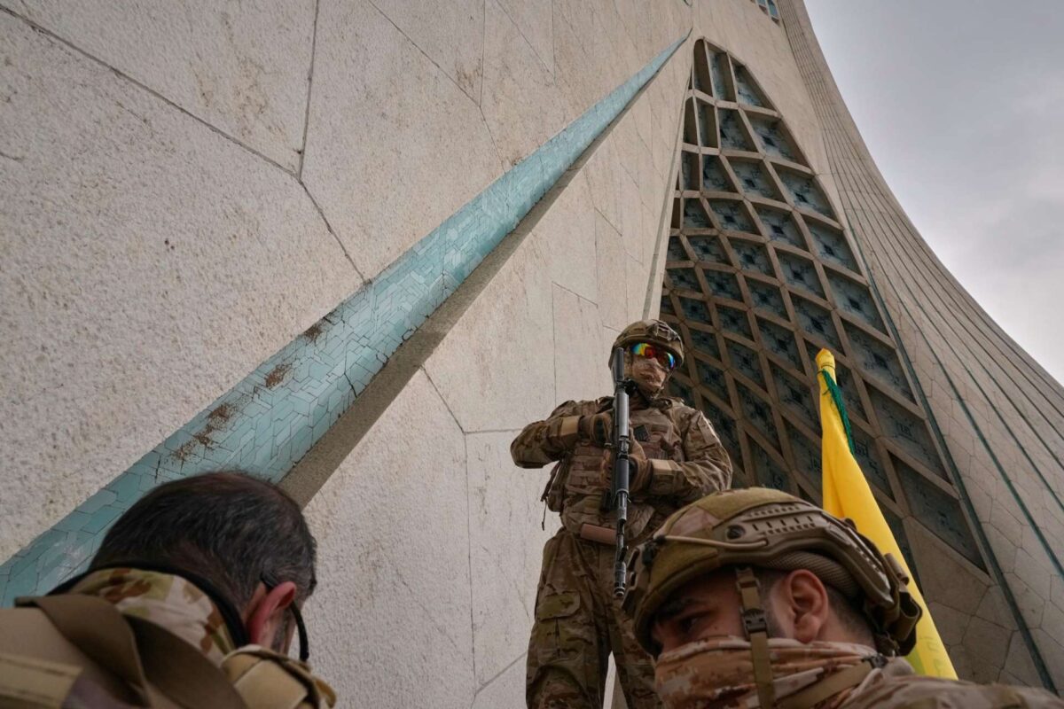 Νεκροί ο επικεφαλής των Φρουρών της Επανάστασης και ο κορυφαίος σύμβουλος ασφαλείας, επιβεβαιώνουν ιρανικά μέσα