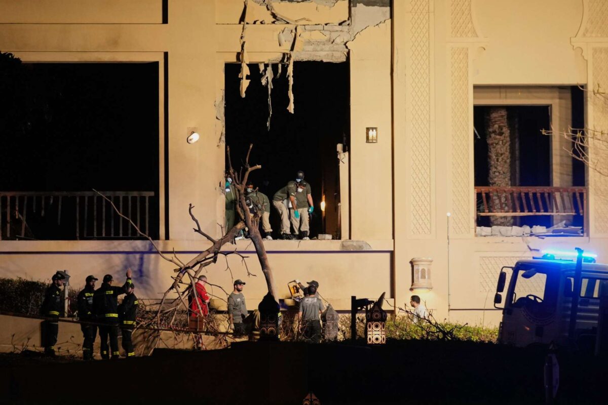 Έλληνες σε Μπαχρέιν και Ντουμπάι: «Σειρήνες, εκρήξεις και μεγάλη ανασφάλεια»