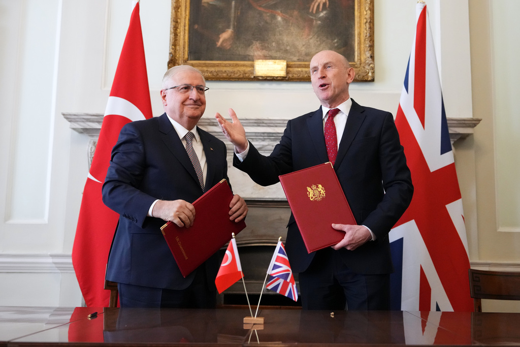 Τουρκία και Βρετανία υπέγραψαν συμφωνία για την τεχνική υποστήριξη των Eurofighter