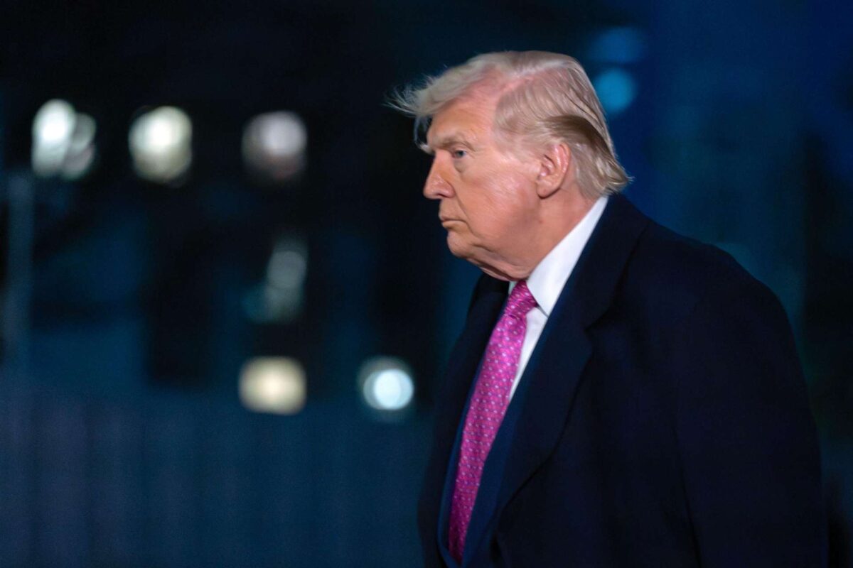 WSJ: Ο Τραμπ εξετάζει χερσαία επιχείρηση στο Ιράν για κατάσχεση εμπλουτισμένου ουρανίου