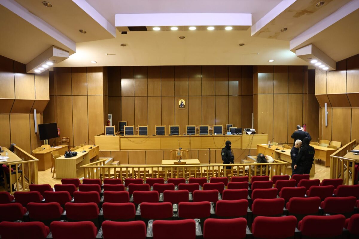 Δίκη Χρυσής Αυγής: Σήμερα η απόφαση του δικαστηρίου για την ενοχή ή μη των 42 κατηγορουμένων – Tι ποινές αντιμετωπίζουν