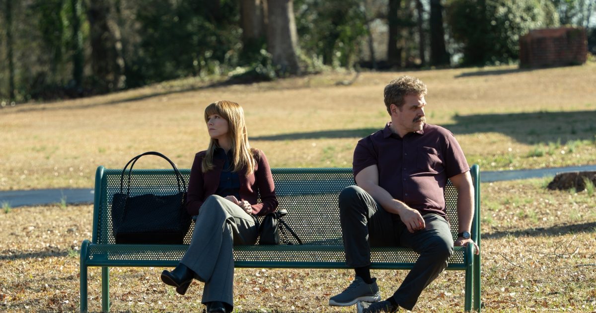 DTF St. Louis: Η νέα σειρά του HBO Max με τους Jason Bateman και David Harbour ξεκινά με έναν μυστηριώδη θάνατο και ένα επικίνδυνο ερωτικό τρίγωνο