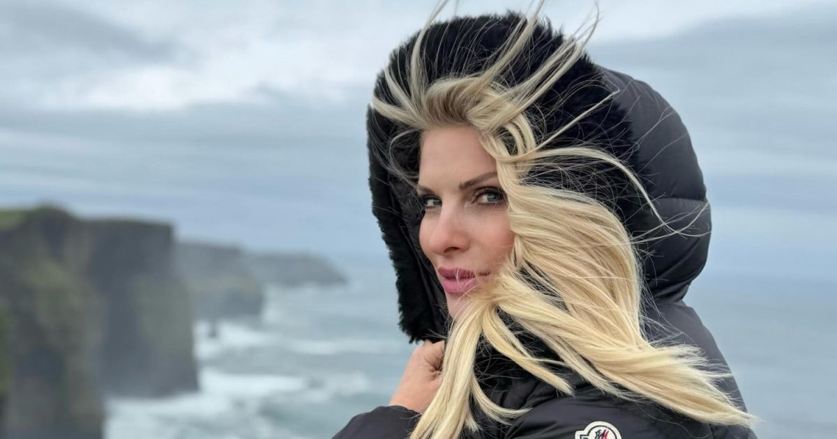 Η Ελένη Μενεγάκη διαψεύδει κατηγορηματικά τα δημοσιεύματα χωρισμού: «Επιφυλάσσομαι για την άσκηση κάθε νόμιμου δικαιώματός… Ψευδή και συκοφαντικά»