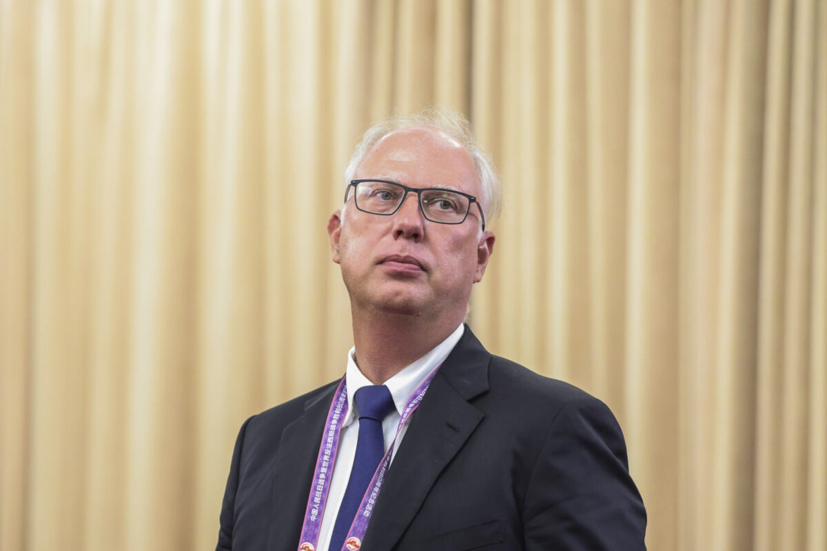 O Ντμίτριεφ λέει πως με τους Αμερικανούς ομολόγους του συζήτησε για την «κρίση» στην παγκόσμια αγορά πετρελαίου