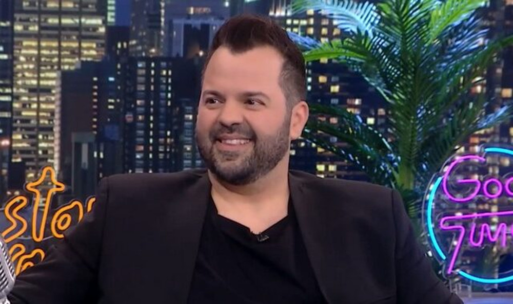 Νίκος Απέργης: «Δεν με αφορά η δήλωση του Γιάννη Βαρδή γιατί δεν κάνω μόνο επανεκτελέσεις – Έχω και δικά μου τραγούδια»