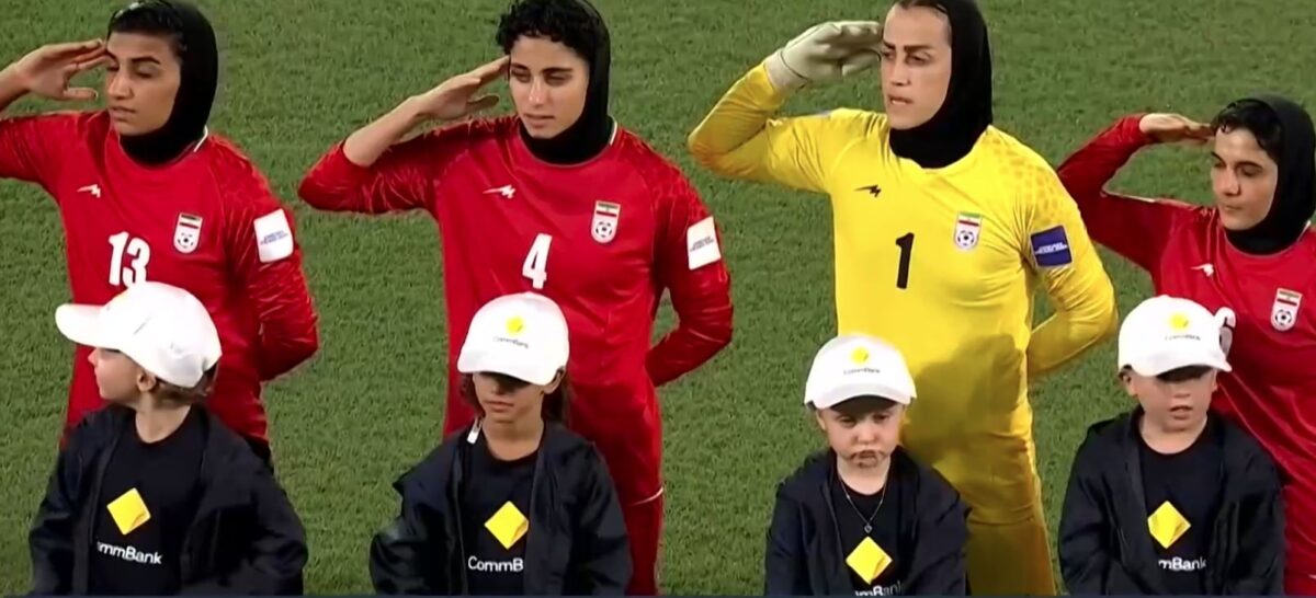 Θρίλερ για την τύχη της γυναικείας ομάδας ποδοσφαίρου του Ιράν – Πιέσεις να τους χορηγηθεί άσυλο από την Αυστραλία