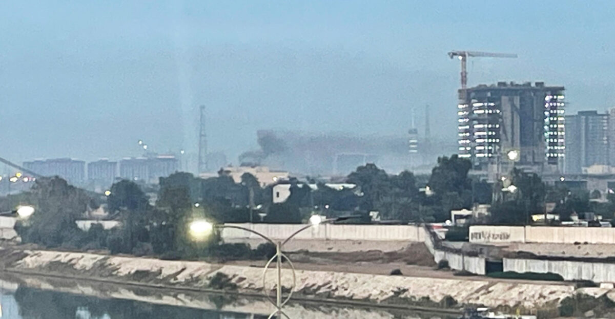 Οι ΗΠΑ βομβάρδισαν τη νήσο Χαργκ του Ιράν – Ντ. Τραμπ: Το Ιράν έχει «ηττηθεί εντελώς» και «θέλει συμφωνία» – Επίθεση στην πρεσβεία των ΗΠΑ στη Βαγδάτη