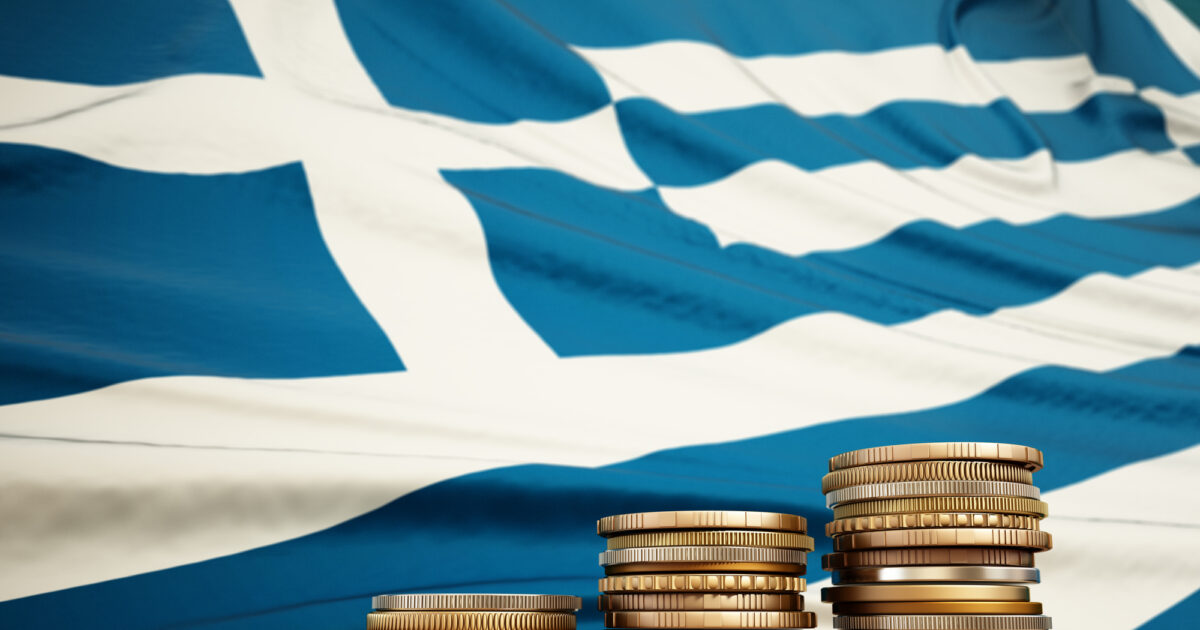 Πόσο απειλεί την ελληνική οικονομία το «σοκ» από τον πόλεμο στο Ιράν – Τα μηνύματα Moody’s, DBRS, Scope και ΔΝΤ