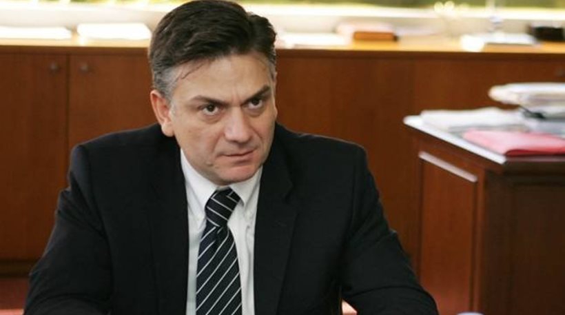 Στις πρώτες καρέκλες του συνεδρίου του ΠΑΣΟΚ οι νέες αφίξεις