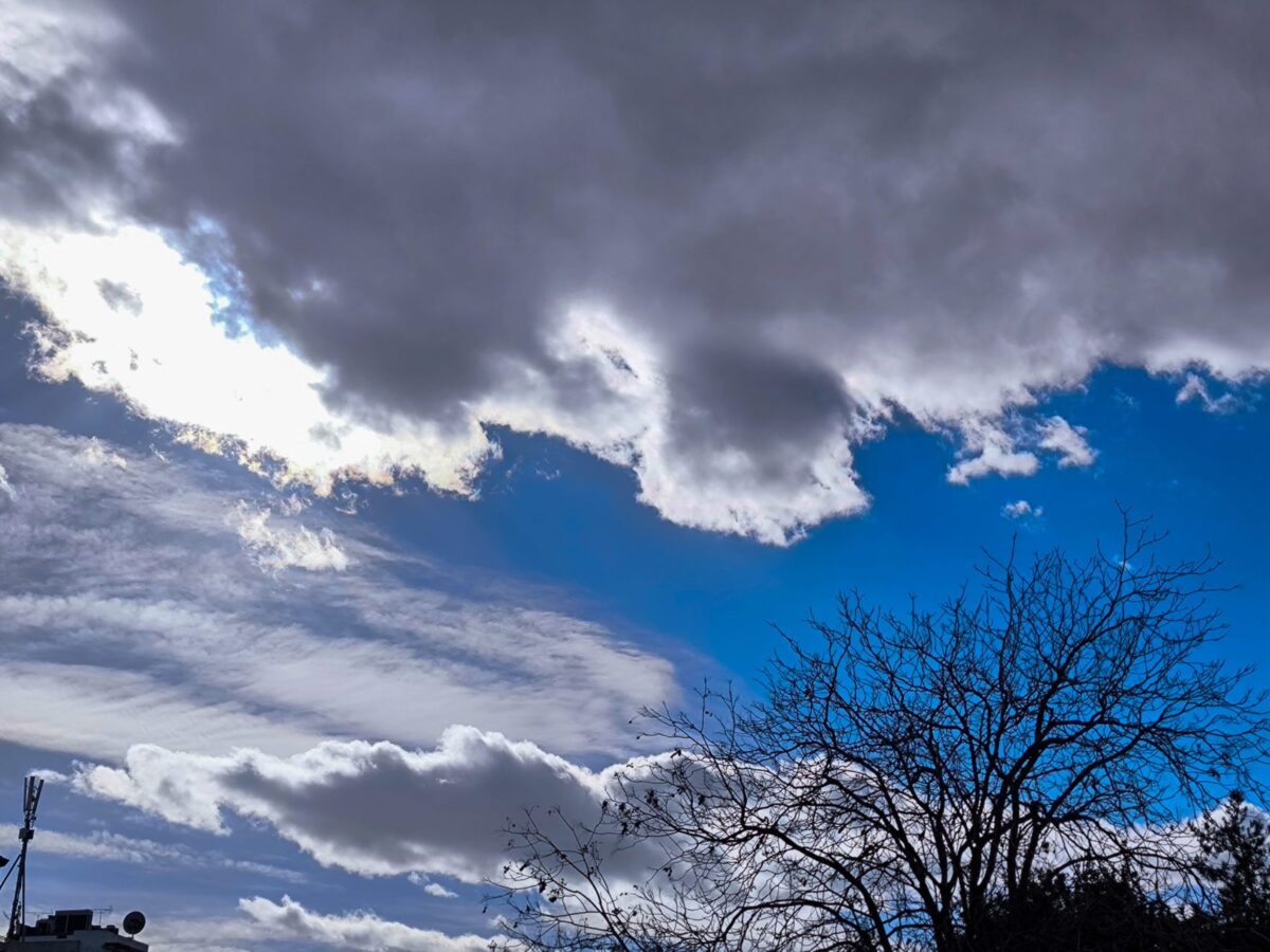 Καιρός: Συνεχίζονται οι ανοιξιάτικες ημέρες – Πότε  έρχεται επιδείνωση με βροχές και ανέμους