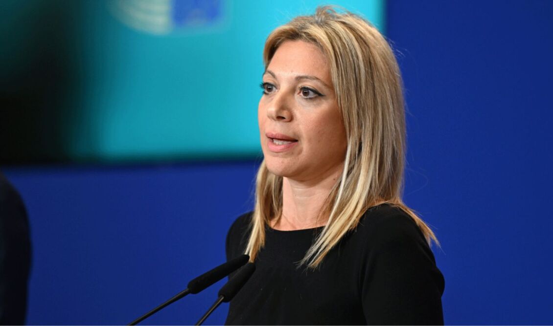 Η πρόεδρος Μαρία διαφημίζει εφημερίδες;