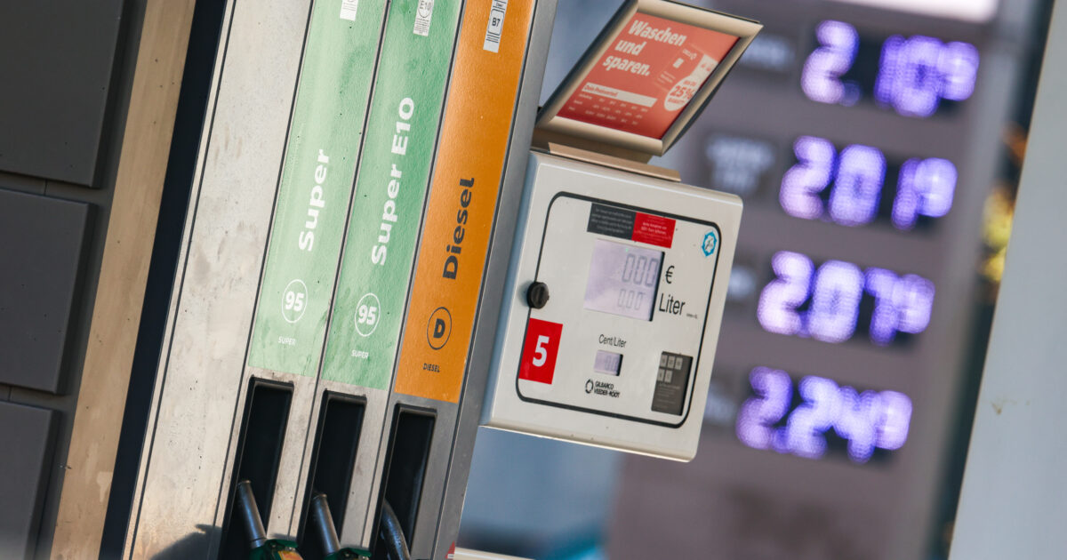 Πόσο μπορεί να αυξηθεί η βενζίνη μετά το πλαφόν στα περιθώρια κέρδους