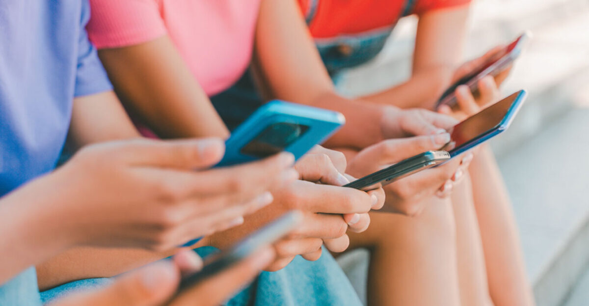 Πώς θα απαγορευτεί η πώληση αλκοόλ, και καπνικών στα παιδιά, βήμα βήμα η ψηφιακή επαλήθευση ηλικίας