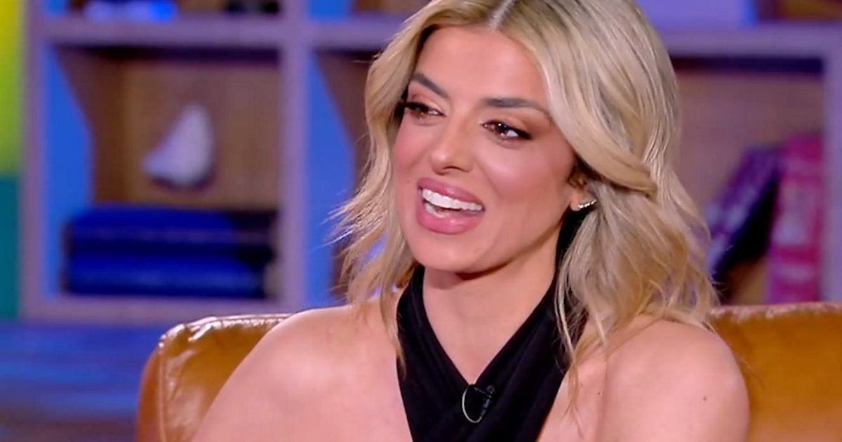 Νίκη Λάμη: «Το κάνω όντως, δεν είναι άτιμο όμως»