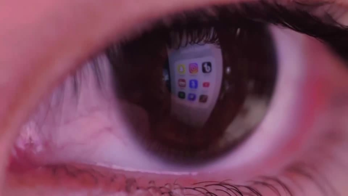 Αυστραλία: Απειλές κυρώσεων σε τεχνολογικούς κολοσσούς για παραβίαση κανόνων πρόσβασης ανηλίκων κάτω των 16 ετών στα social media