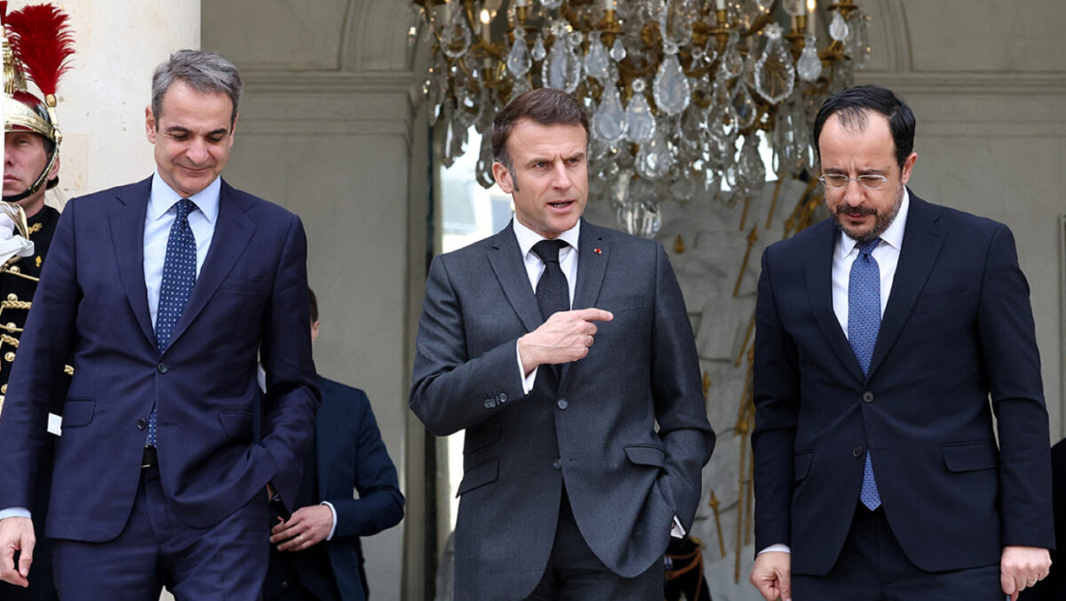 Σήμερα η τριμερής Μακρόν-Μητσοτάκη-Χριστοδουλίδη στην Πάφο: «Ασπίδα» για την Κύπρο