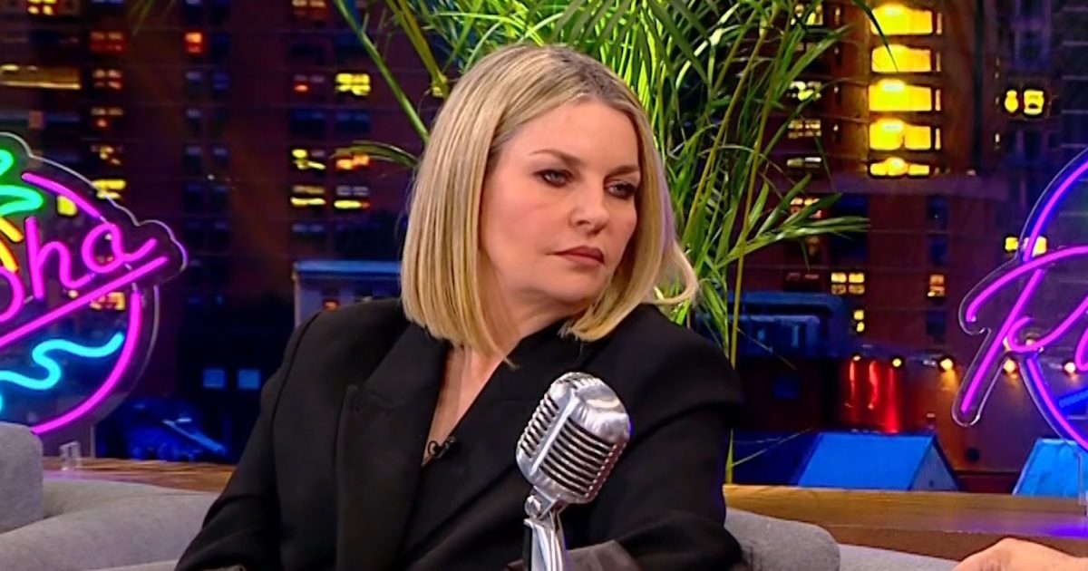 Ελισάβετ Μουτάφη για τον γιο της: «Πήγα μόνη μου να τον πάρω από τη Σιέρα Λεόνε, καμιά φορά σκέφτομαι τώρα πώς έγινε όλο αυτό»