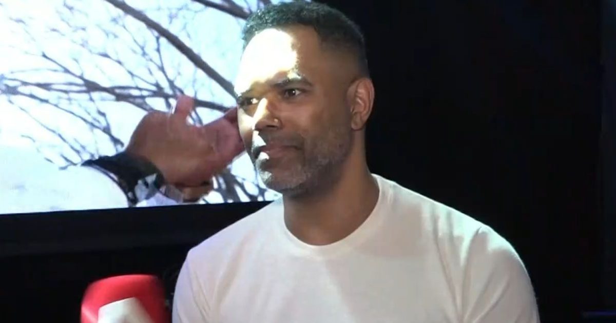 Χρήστος Ζαν Μπατίστ: «Το 2015 πήγα σε σχολή μανικιούρ – Ήταν δελεαστικό που ένας άντρας ασχολούνταν με νύχια»