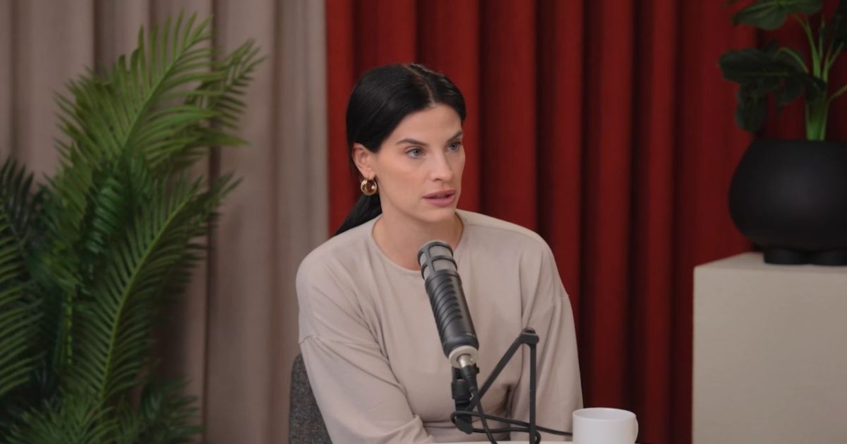 Χριστίνα Μπόμπα: «Γυρνάω πιεσμένη και λέω “κατάπιε το, πρέπει να παίξεις με τα κορίτσια”»