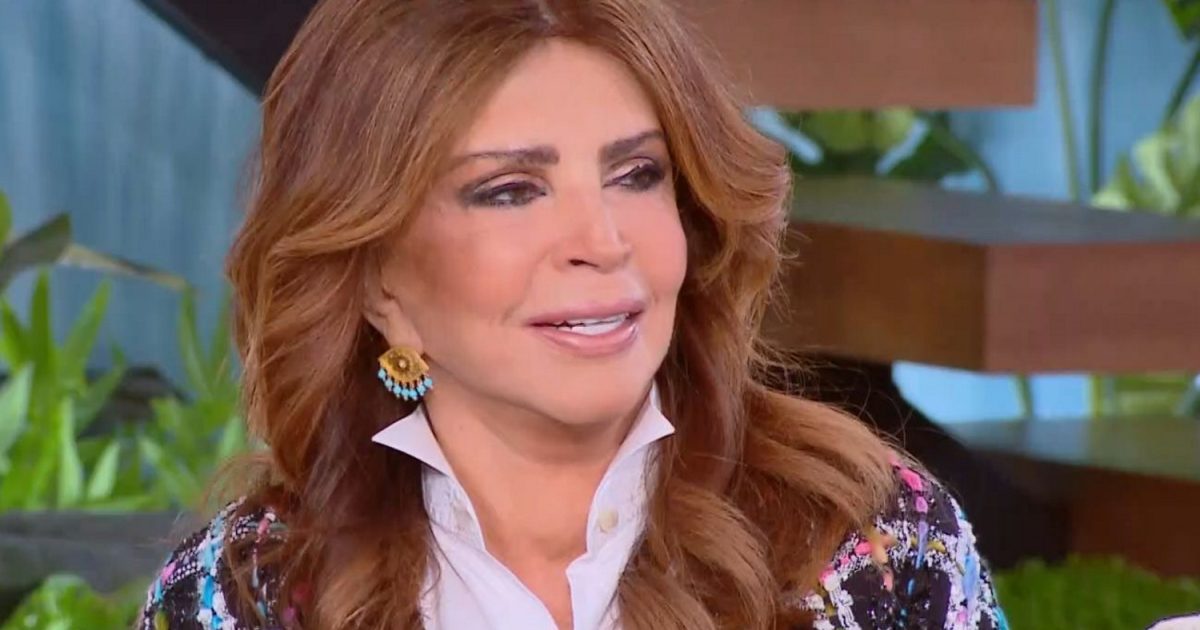 Μιμή Ντενίση για Μαρινέλλα: «Ξενυχτούσε κι ερχόταν στις 4 το πρωί και μου έφερνε ντολμάδες»