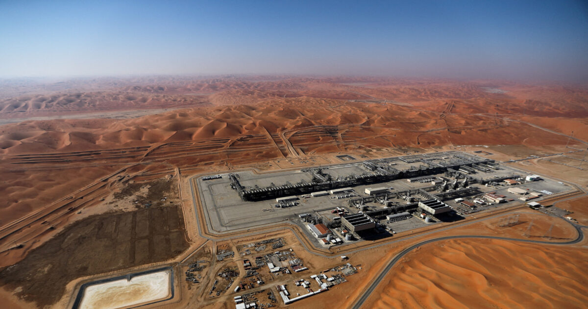 Πετρέλαιο: Μετά το αρχικό σοκ πάνω από τα 82 δολάρια περιορίζεται η άνοδος – Παραμένει η ανησυχία