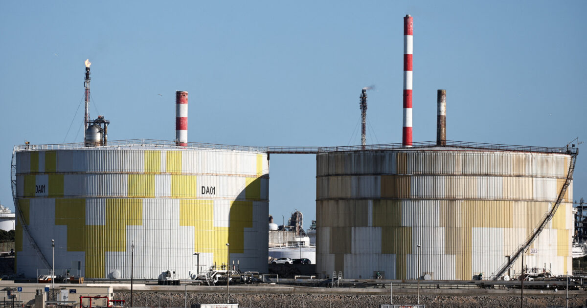 Αρχίζουν να φεύγουν τα τελευταία «φρένα» στην αγορά πετρελαίου, εν μέσω της πρώτης άντλησης από τα στρατηγικά αποθέματα