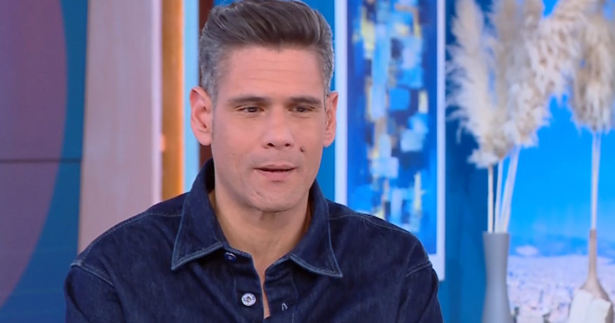 Δημήτρης Ουγγαρέζος για Γιώργο Μαρίνο: «Δεν το έχω ξαναπεί – Βλέπαμε το αρχείο του για να φτιάξουμε ένα site»