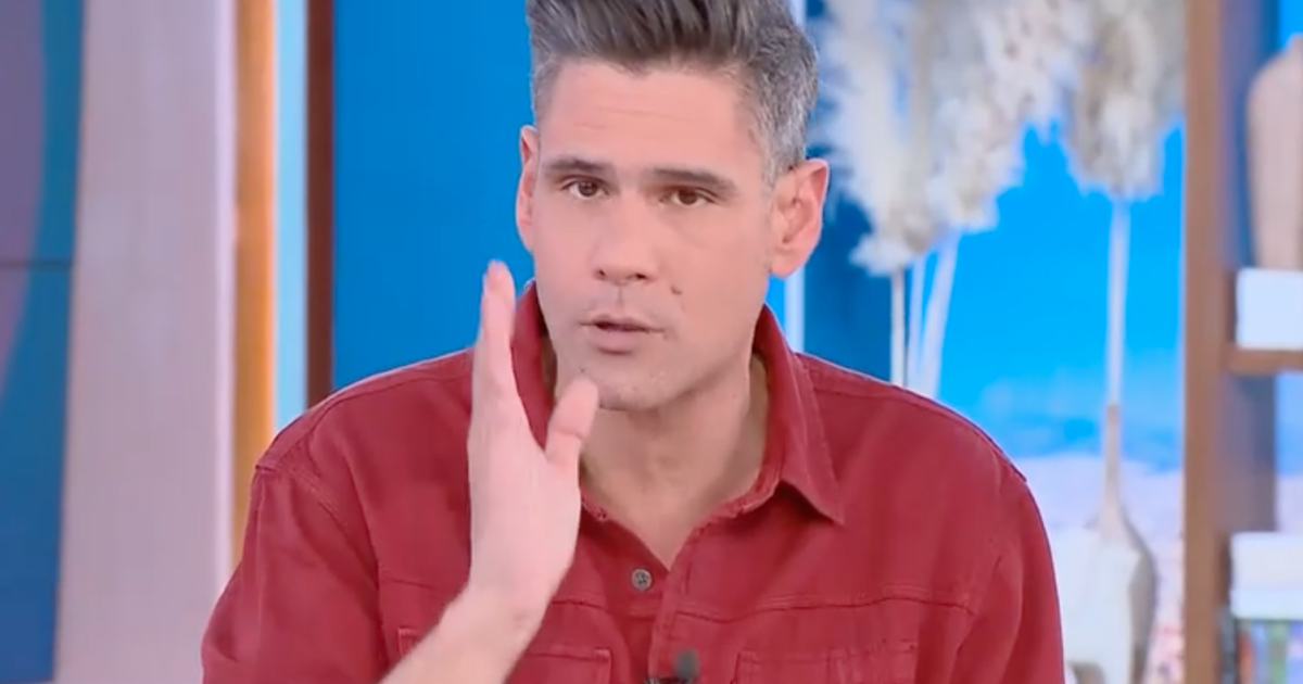 Δημήτρης Ουγγαρέζος: «Δεν “χτυπάω” ποτέ κάτω, μόνο ευθεία με εμένα ή πάνω από εμένα»