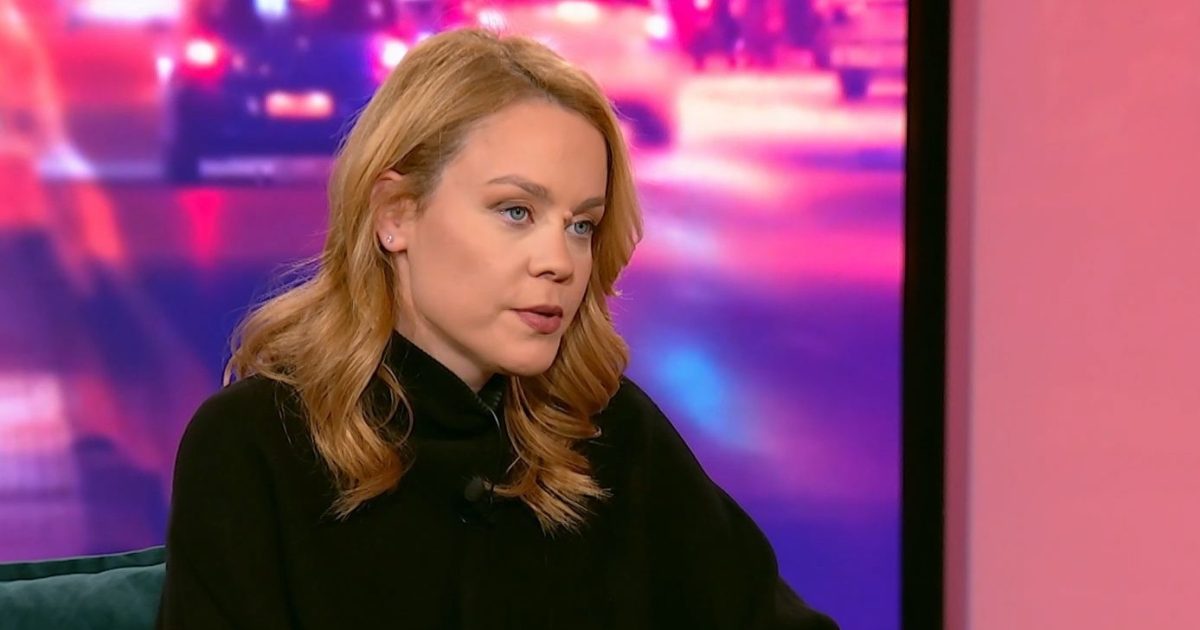 Λένα Παπαληγούρα πρώτη φορά μετά τον θάνατο του πατέρα της: «Ζήσαμε δύσκολα τους τελευταίους μήνες, επιλέξαμε ανακουφιστική φροντίδα»