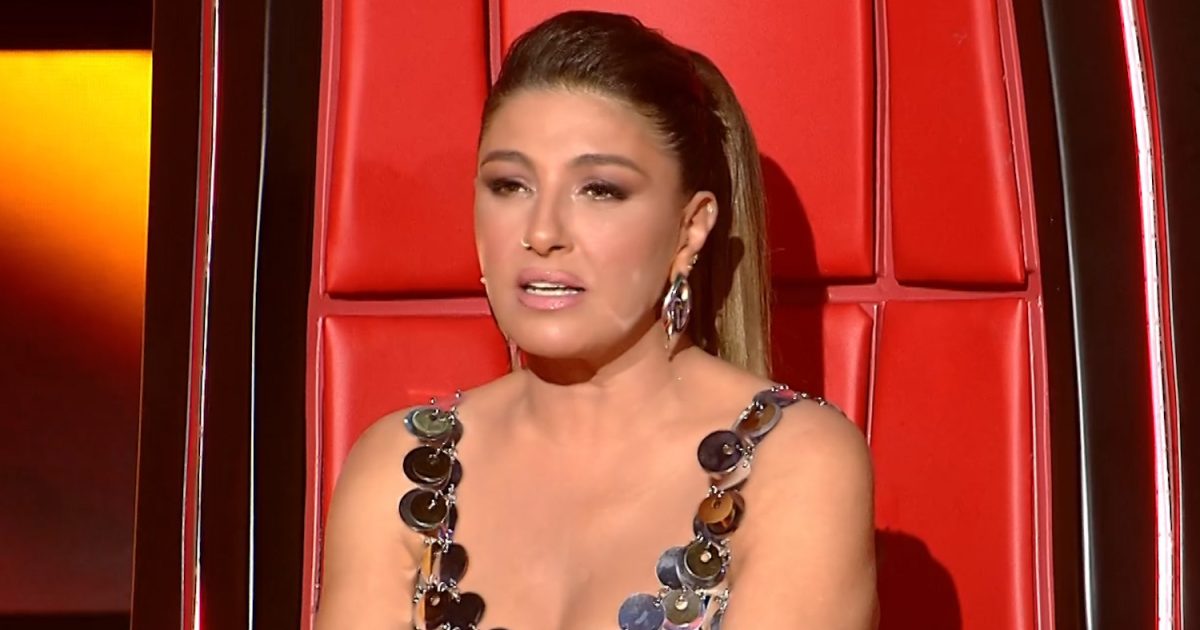 Έλενα Παπαρίζου: Επέστρεψε στη σκηνή και άναψε «φωτιές» μετά την περιπέτεια υγείας της