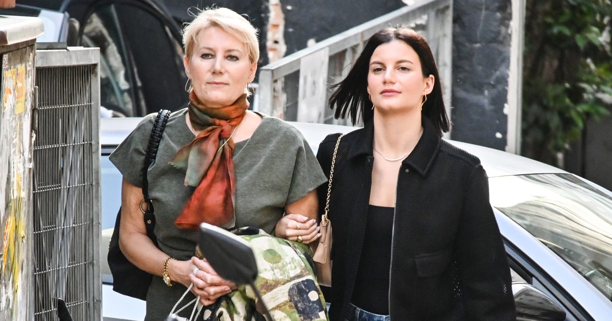 Αλίκη Καραμανλή: «Οι γονείς µου µε στηρίζουν σε κάθε µου βήμα και είναι πάντα δίπλα µου»