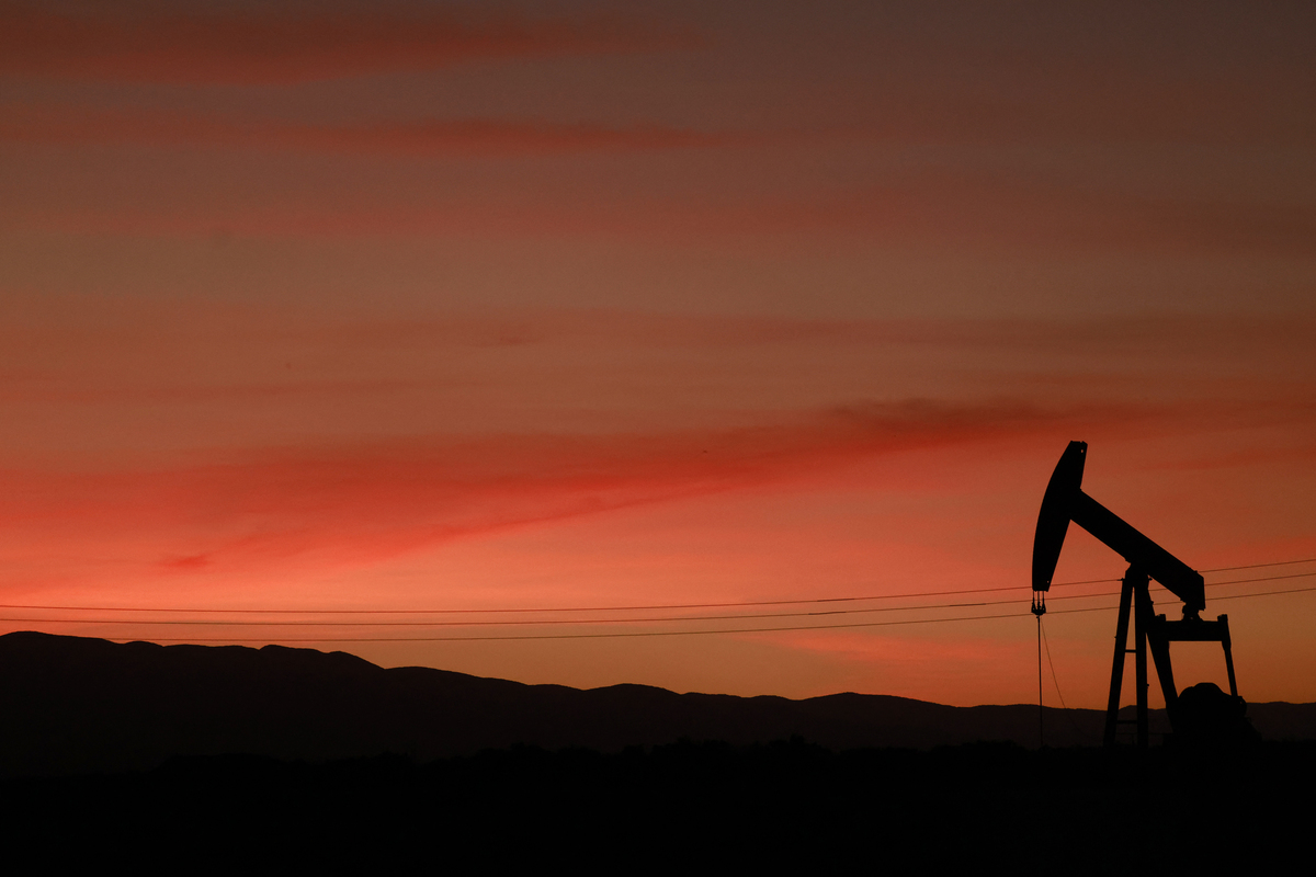 Το Ιράν επιτίθεται σε εμπορικά πλοία και προειδοποιεί: «Ετοιμαστείτε για πετρέλαιο στα 200 δολάρια το βαρέλι»
