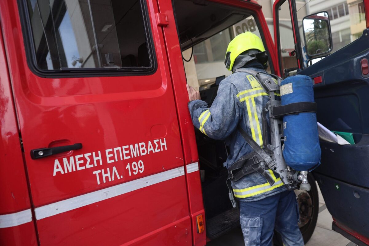 Πυρκαγιά σε καφετέρια στους Αγίους Αναργύρους