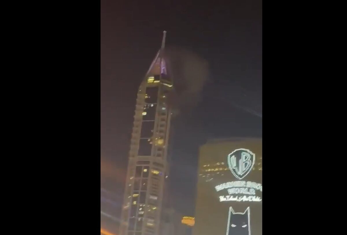 Ένας νεκρός από drone του Ιράν που χτύπησε ουρανοξύστη του Ντουμπάι