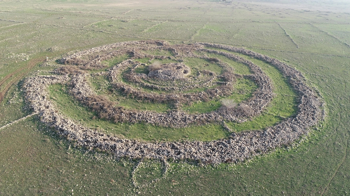 Μυστήριο με το ισραηλινό Στόουνχεντζ: Έρευνα αποκαλύπτει δεκάδες παρόμοιες δομές στην περιοχή