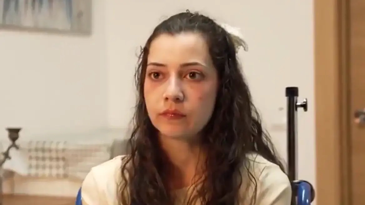 H τραγική ιστορία της 25χρονης που θα κάνει ευθανασία στην Ισπανία: Ο ομαδικός βιασμός, η βουτιά στο κενό που την άφησε παραπληγική και η έκκληση «θέλω να πεθάνω όμορφη»