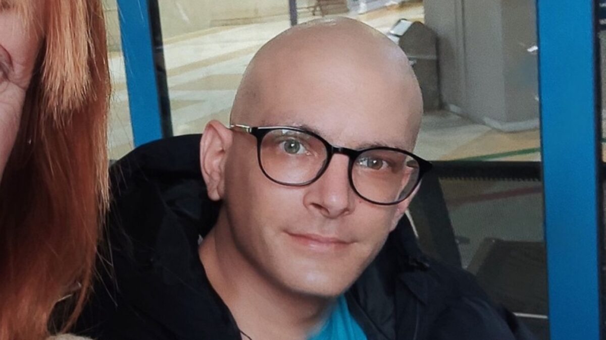 Συγκλονίζει ο δήμαρχος του Άη Στράτη για τη μάχη του με τον καρκίνο: «Τελειώσαμε, με “χτύπησε” σε ένα χαζό σημείο που δεν του δίνουμε σημασία»