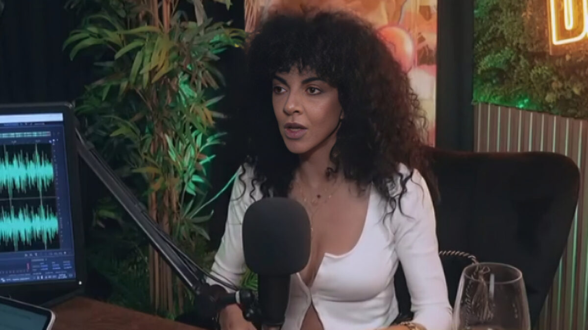 Μαρία Σολωμού: «Ο μικρός μου εαυτός θα έπρεπε να μου ρίξει τρία φάσκελα, μου στοίχισε πάρα πολύ η δεκαετία 30 με 40 ψυχολογικά»