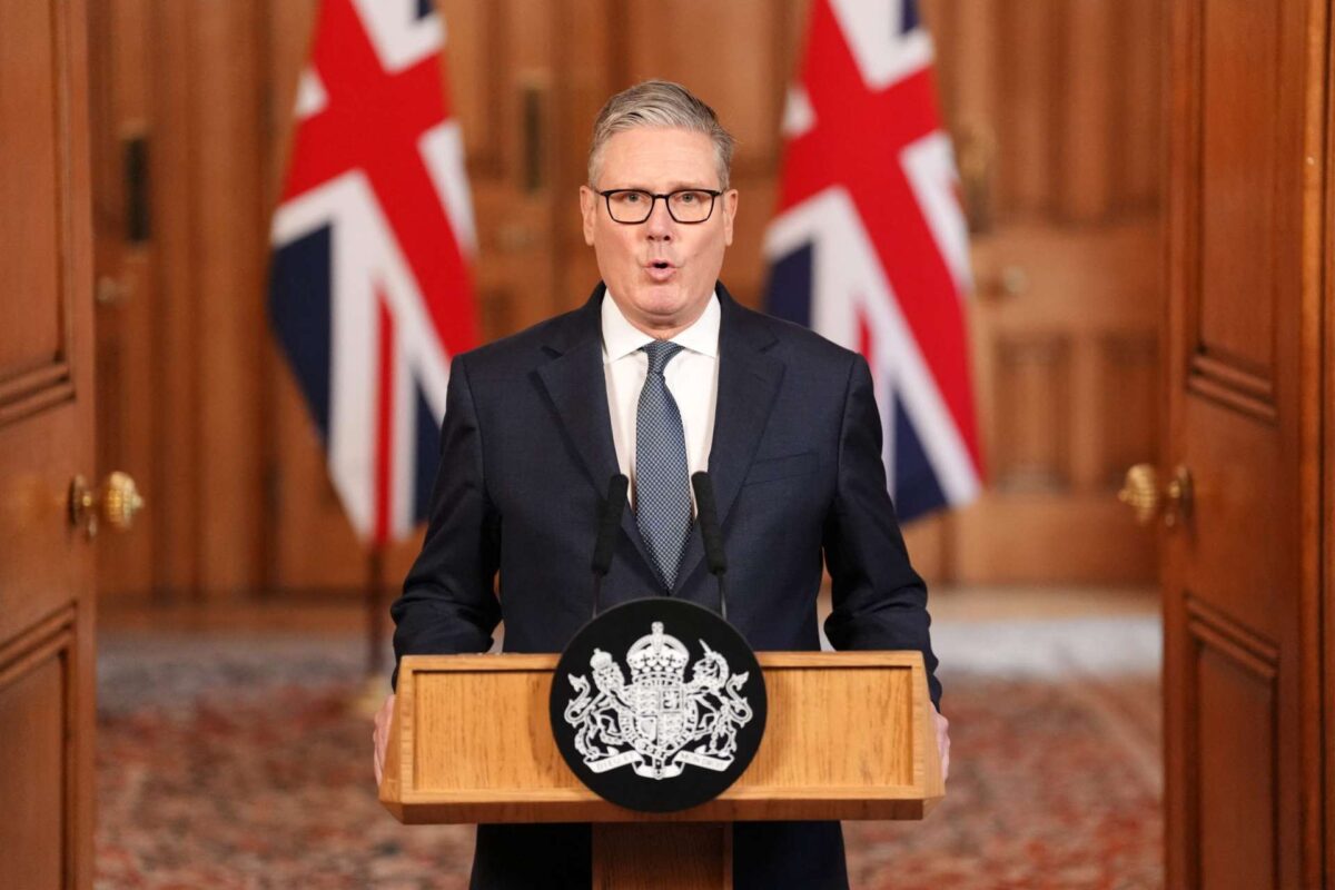 Χτύπημα στην Κύπρο μετά την απόφαση Στάρμερ – Στρατιωτική ένταση και πολιτικές αντιδράσεις